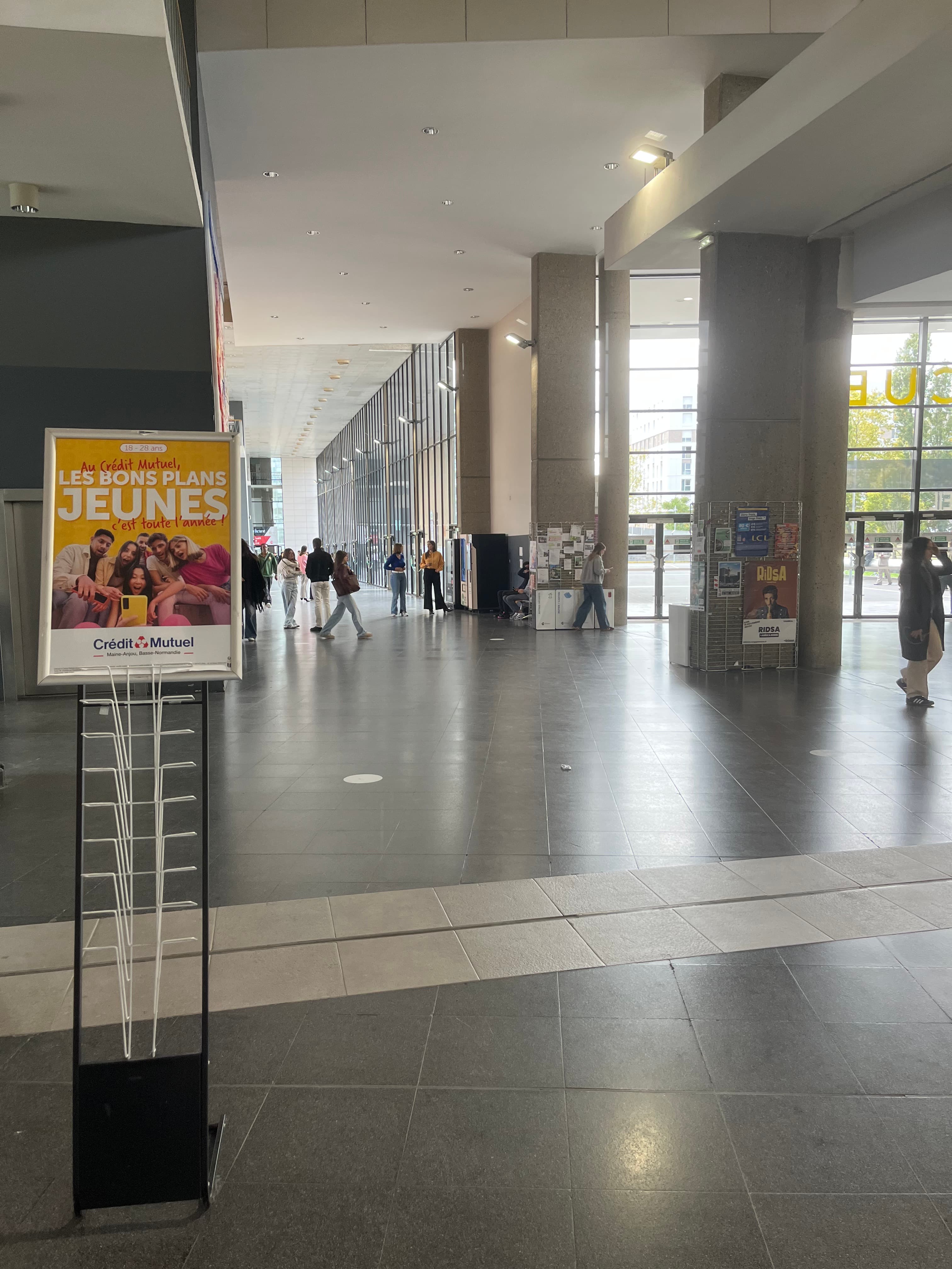 Campagne affichage campus 10