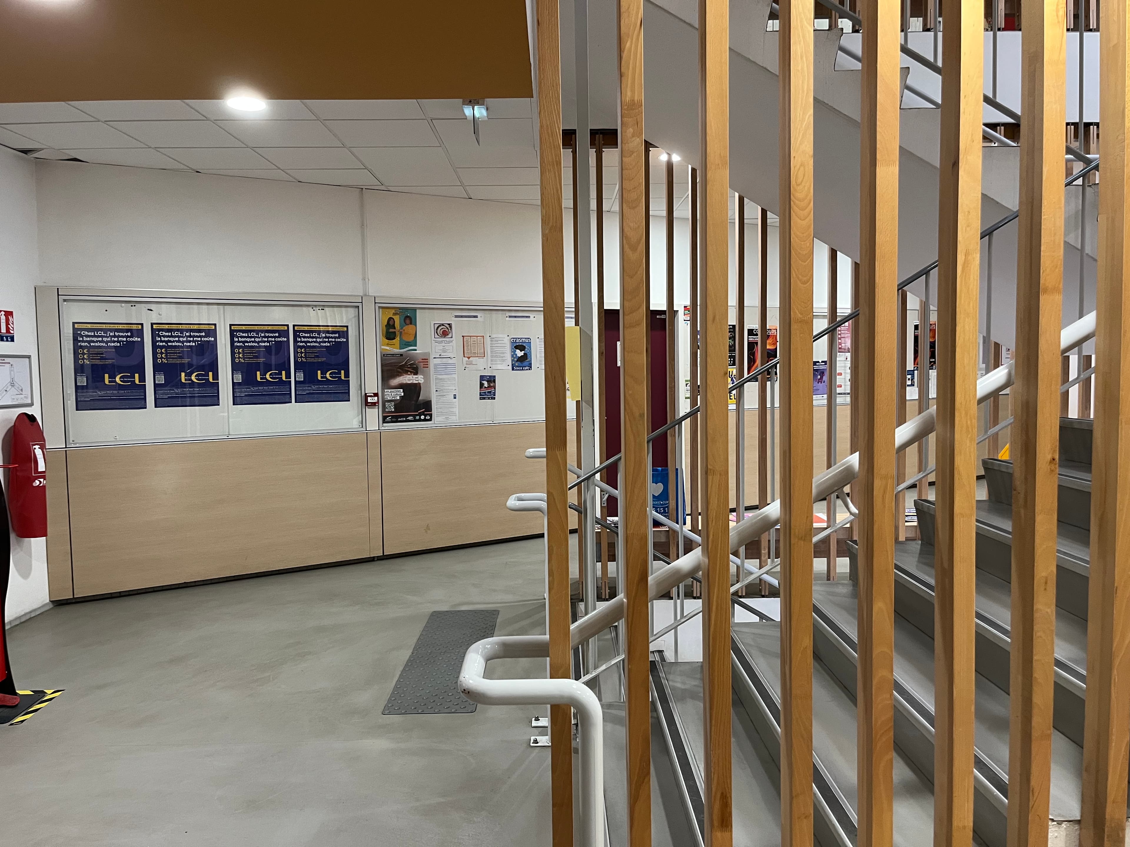 Campagne affichage campus 24